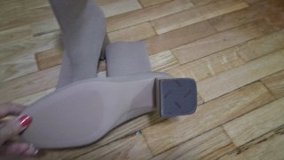 Botín calcetín tacón beige