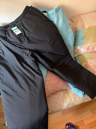 Pantalón Jordan Nike Celeste y negro Nieve o frio
