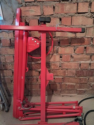 Elevador de Paneles WilTec XXL Rojo