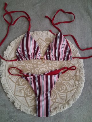 Bikini a rayas rosa y burdeos TS