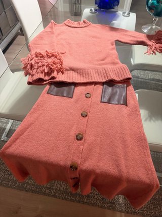 Conjunto Falda y Jersey Pisonero, nuevo