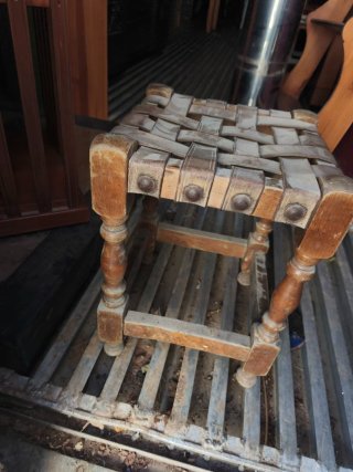 Sillas o Banco Antiguo de Madera y Cuero