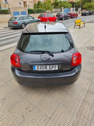 Toyota Auris 2009