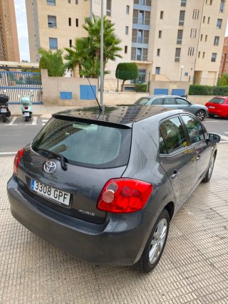 Toyota Auris 2009