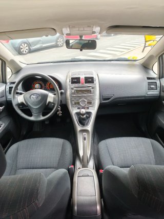 Toyota Auris 2009