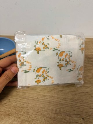 Set cuenco azul con cuchara y baberos - todo nuevo
