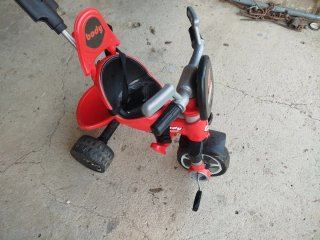 Triciclo infantil rojo Body