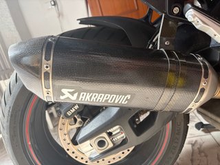Escape Akrapovic Carbono para BMW S1000XR M1000XR