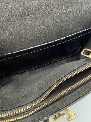 Bolso Louis Vuitton WOC Lock Negro