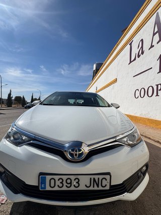 Toyota Auris 2016