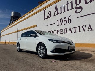 Toyota Auris 2016