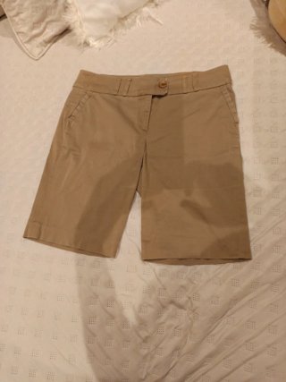 Bermudas Naf Naf Beige Talla 42 ( pequeña )