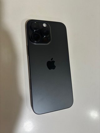 iPhone 16 Pro Max Negro 256GB y fundas 14 fundas