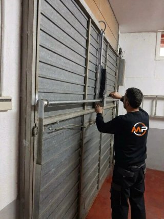Motorización Puertas Basculantes