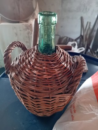 Jarra de Cristal Antigua con Revestimiento