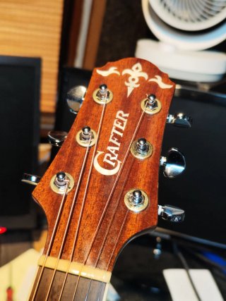 Guitarra Acústica Crafter D8/N