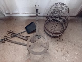 Set de Antigüedades de Hierro