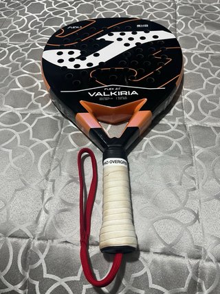 Pala de pádel Joma valkiria