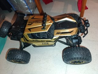 Coche Teledirigido Rock Crawler Dorado