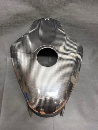 Depósito Yamaha R1 R1M en fibra de Carbono