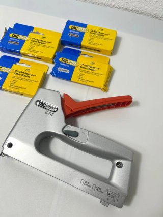 Grapadora Tacwise Z-CT Duo y 4 Cajas de Grapas