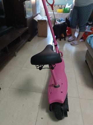 Patinete eléctrico azul o rosa