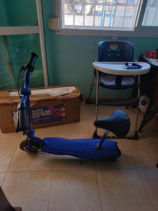 Patinete eléctrico azul o rosa
