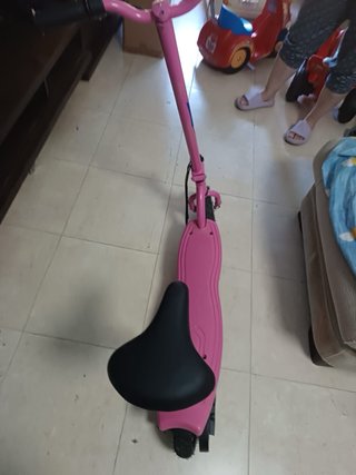 Patinete eléctrico azul o rosa
