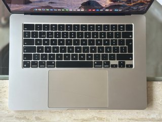 MacBook Air 2023 15” - M2 - 8GB Ram 512 GB SSD