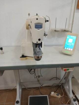 Máquina Presilladora Sewmaq