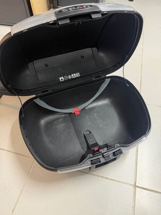 Baúl SHAD SH45 para Yamaha MT-07