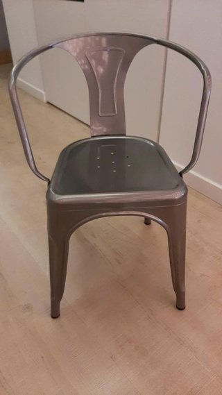 Silla de Metal con Reposabrazos