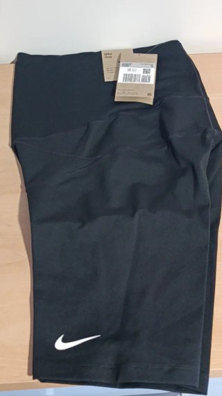 Mallas cortas Nike One mujer negras