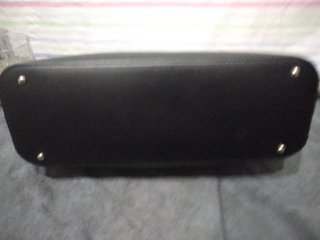 Bolso Guess blanco y negro