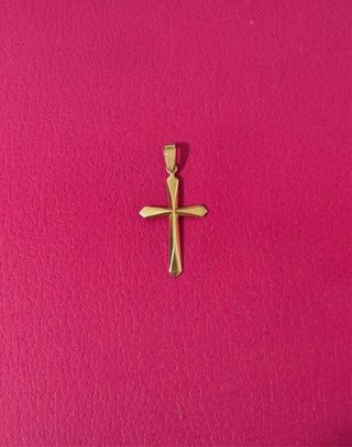 Cruz de Oro 18k