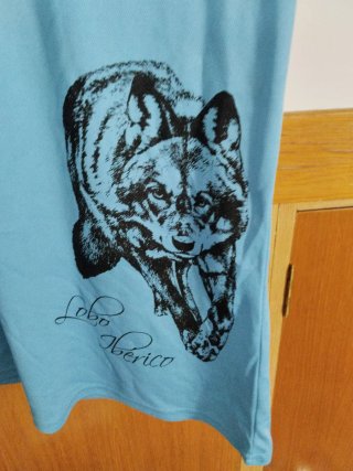 Camiseta Lobo Ibérico Azul Celeste