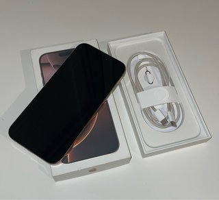 iPhone 16 Pro Max