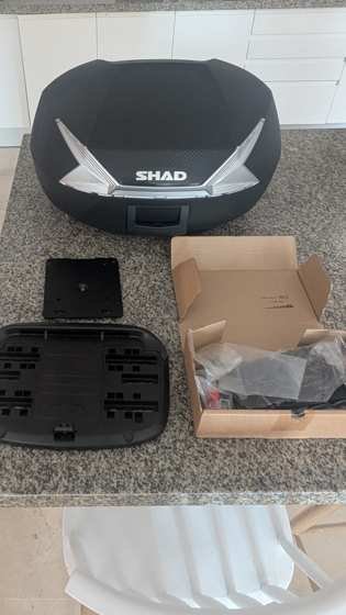 Baúl SHAD SH47 + Soporte Piaggio Liberty