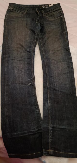 Pantalón vaquero Bershka 38
