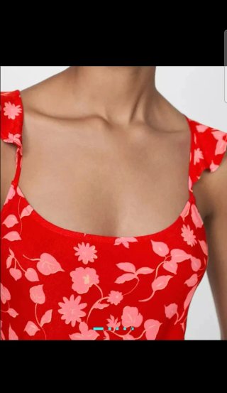 Vestido Fluido de Flores Rojo Talla M