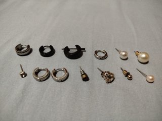 Lote de 12 piercings y pendientes para oreja