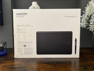 Wacom Intuos Pro Medium (PTH-660)