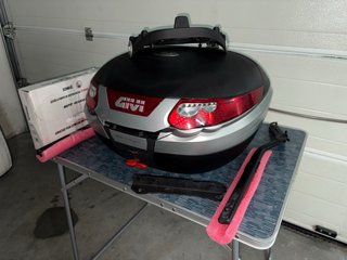 Maleta Givi Maxia3 + parrilla y bastidor
