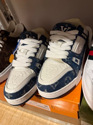 Zapatillas Louis Vuitton Azules y Blancas