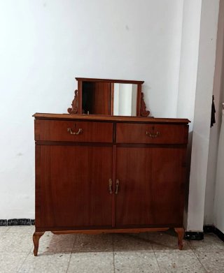 Aparador vintage in legno classico
