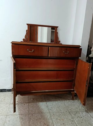 Aparador vintage in legno classico