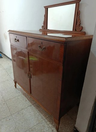 Aparador vintage in legno classico