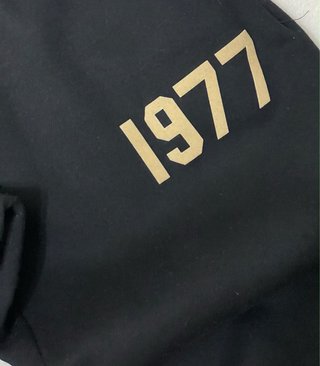 Conjunto Essentials Fear of God 1977 Negro