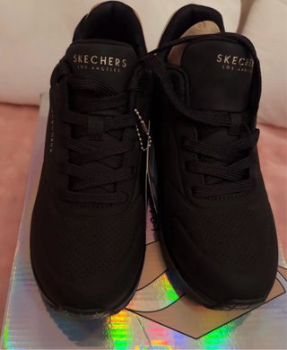 Skechers Street Mujer Negro/Dorado