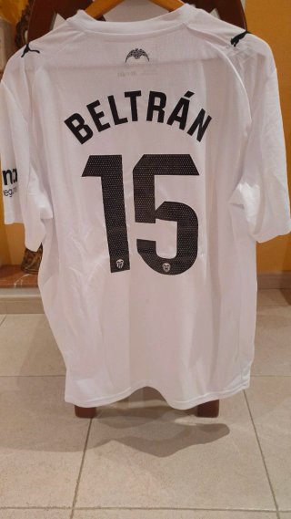 Camiseta Valencia C.F. Blanca Beltran